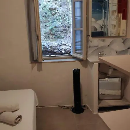 Apartment Des Arenes, Deux Chambres Avec Patio, Patangarles.