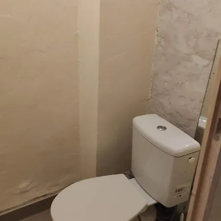 Des Arènes, Deux Chambres Avec Patio, Patangarles. Appartement *