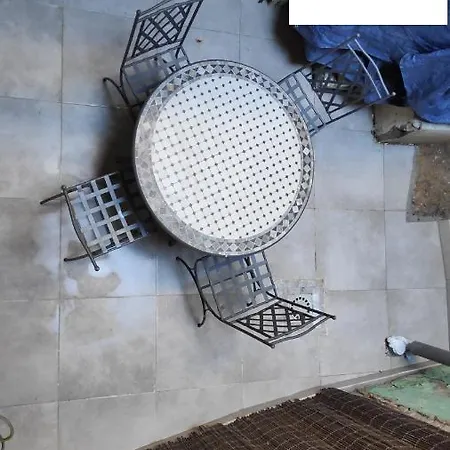 Apartment Des Arenes, Deux Chambres Avec Patio, Patangarles.